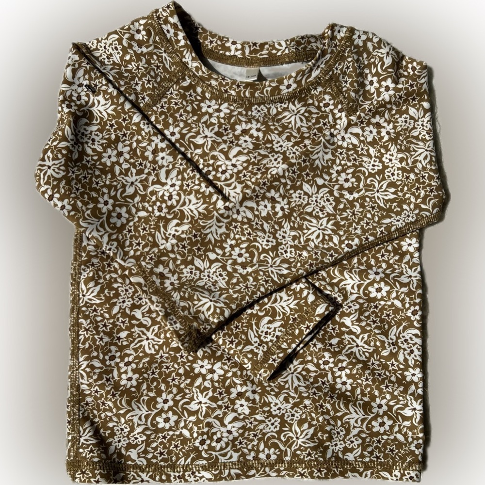 3/$15 Rylee + Crew Rashguard